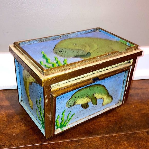 Handpainted Manatees wooden Jewelry / trinket box Peru Hand Jive shabby 8 1/4” - Picture 2 of 12